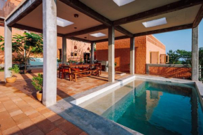 Casa Coyote, 6 bedrooms villa with ocean view & pool